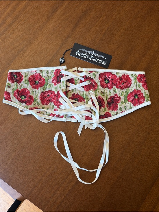 Accessories - NWT Scarlet Darkness Floral Corset-Style Belt